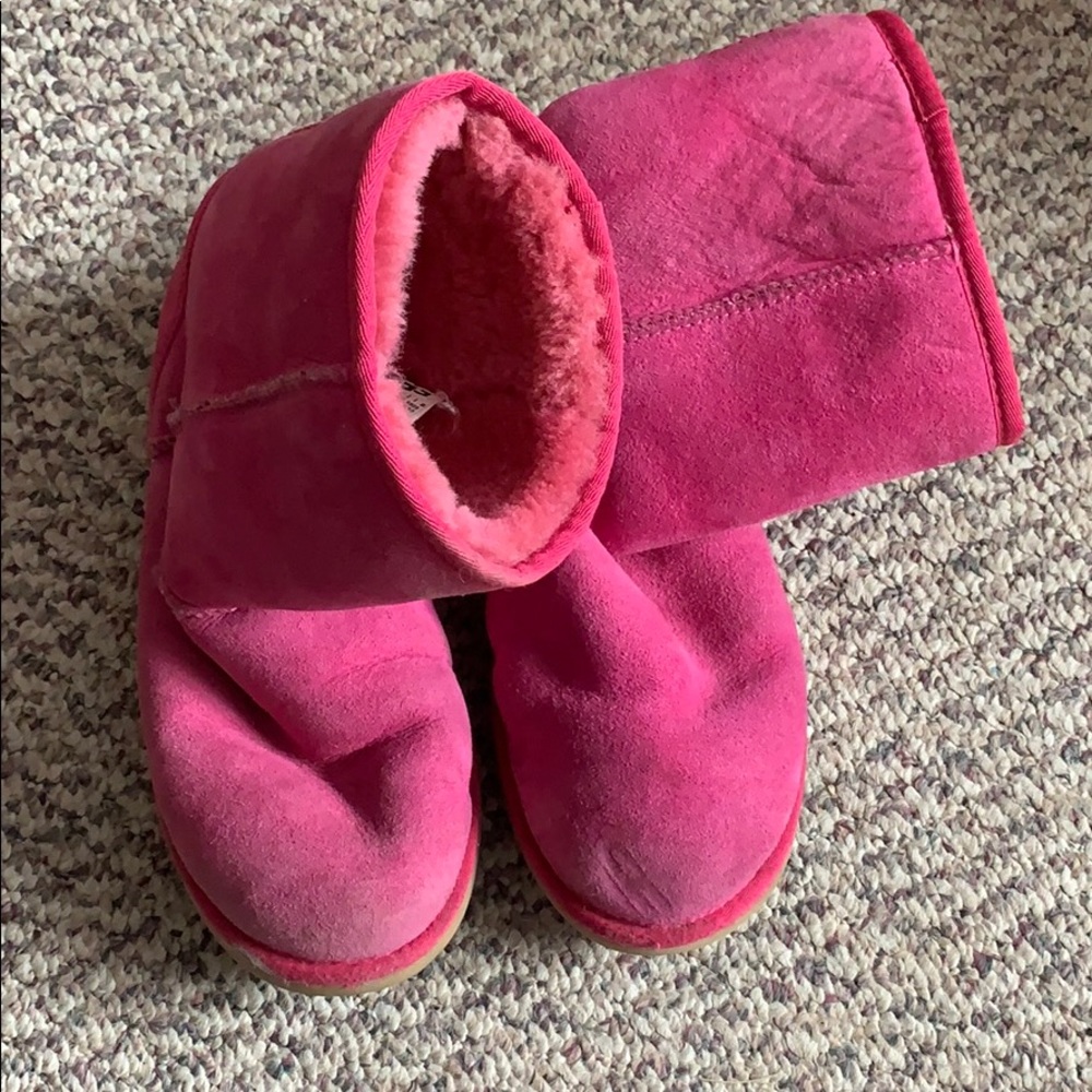Used Pink Uggs Size 8